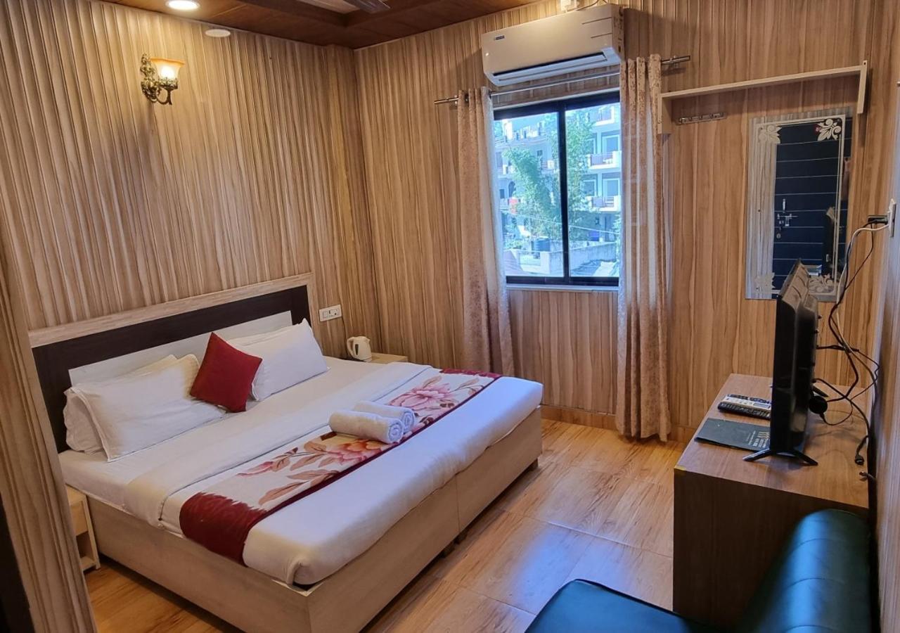 Hostel The Mountain View Rishīkesh Zewnętrze zdjęcie